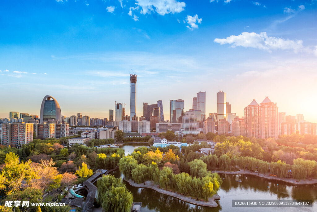 城市河畔美景