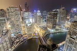 城市璀璨夜景俯瞰图