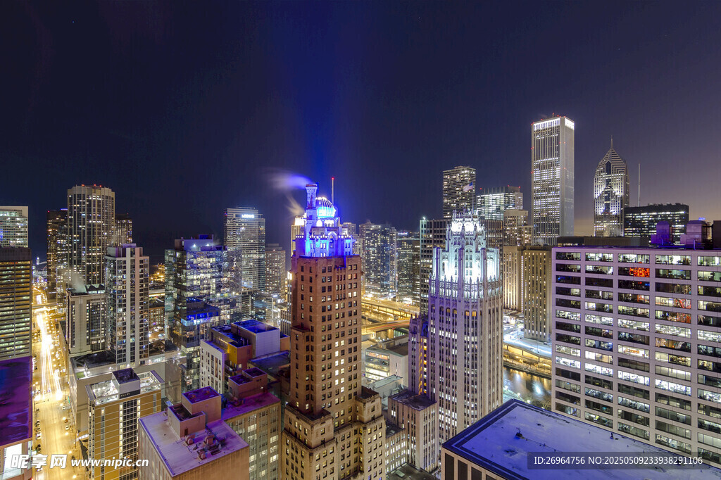 城市璀璨夜景俯瞰图