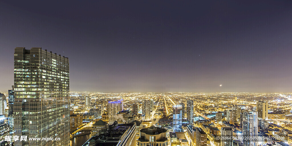 城市璀璨夜景俯瞰图