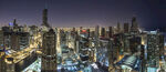 城市璀璨夜景俯瞰图