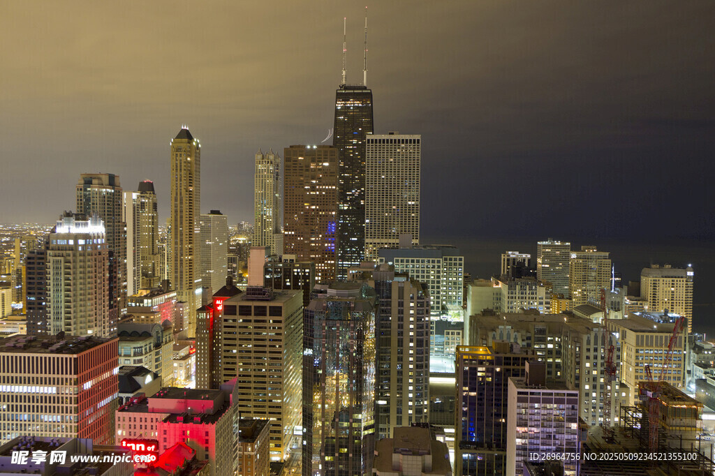 夜幕下的繁华都市景观