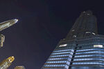 摩天大楼夜景璀璨
