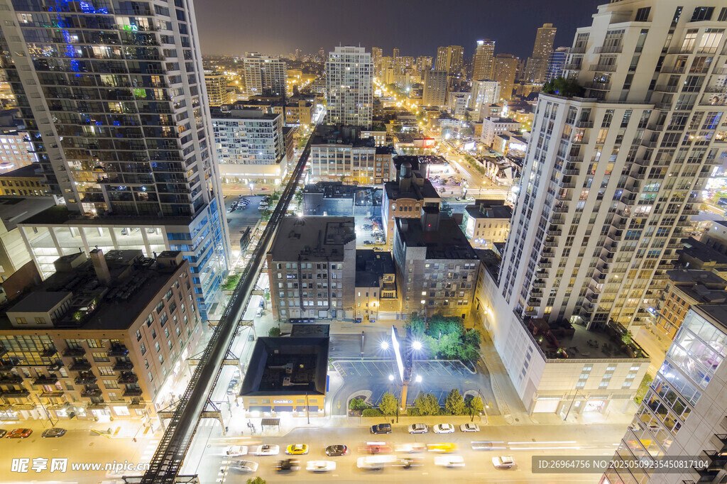 城市璀璨夜景俯瞰图