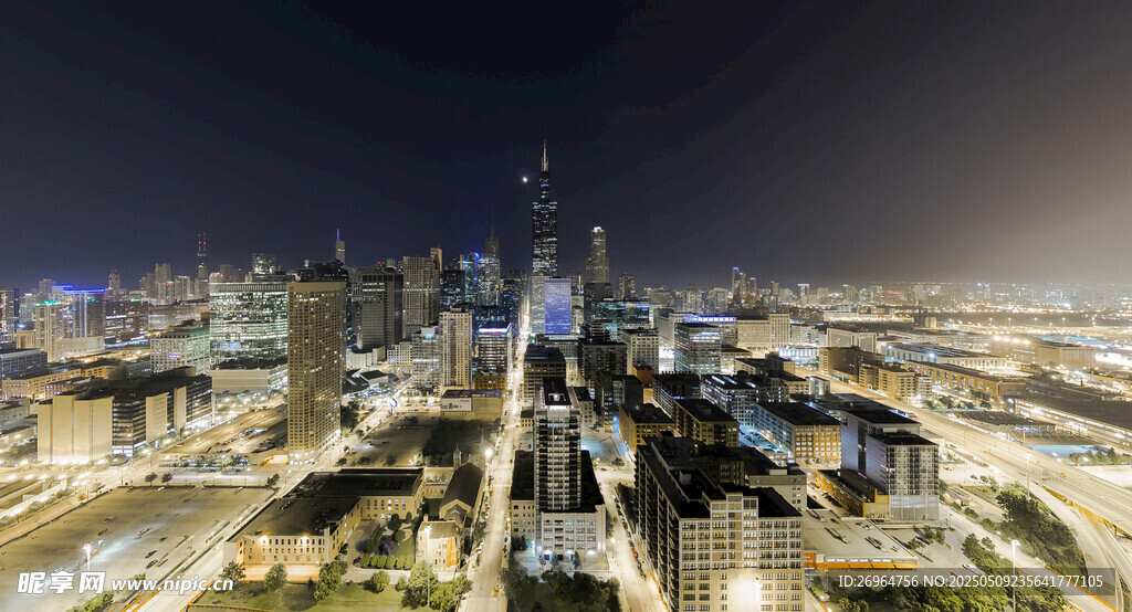 城市璀璨夜景俯瞰图