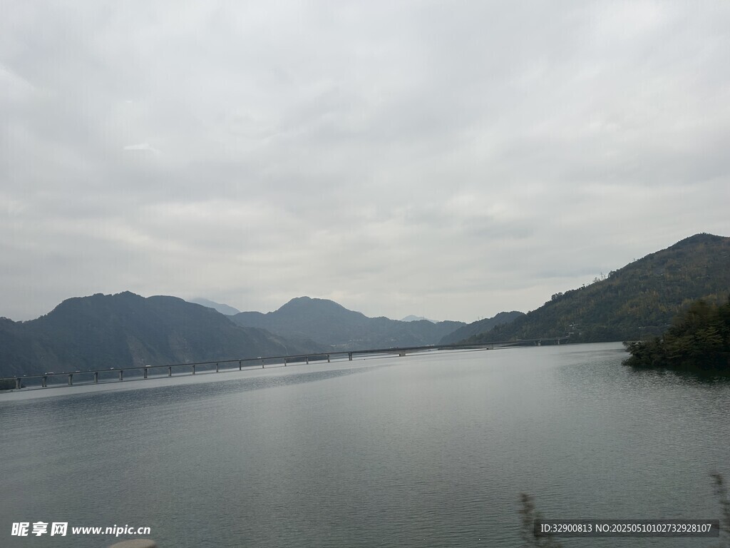 宁静山水湖景自然风光