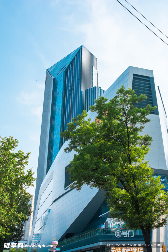 现代风格独特建筑外观