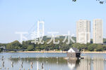 湖畔城市风光与江阴大桥景致