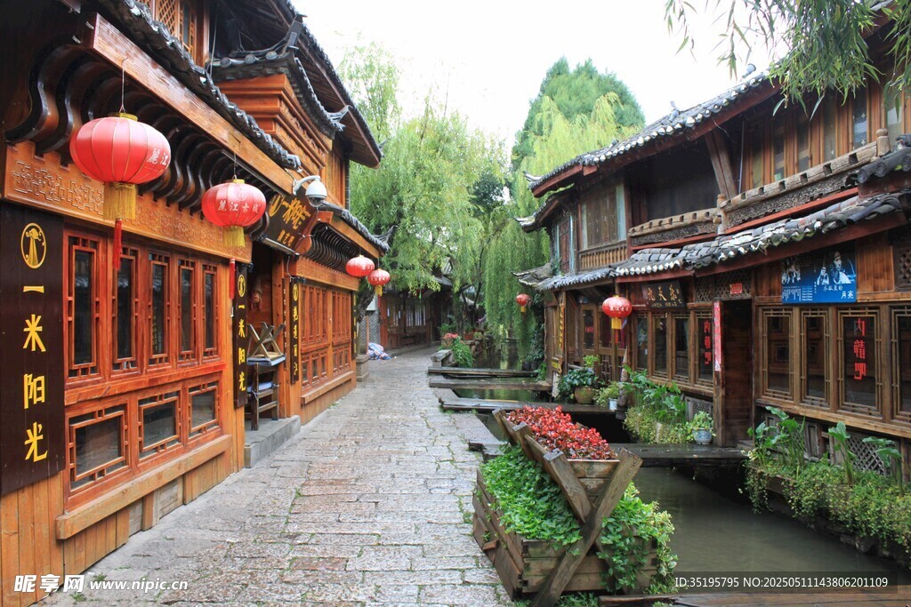 古巷水乡中式建筑风情