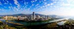 城市河畔风光全景图