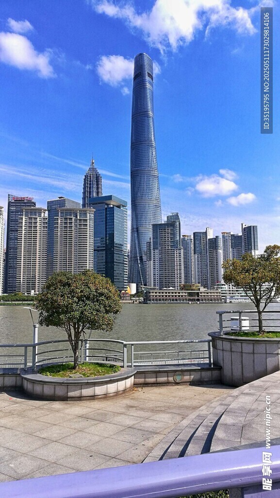 上海外滩现代都市风光
