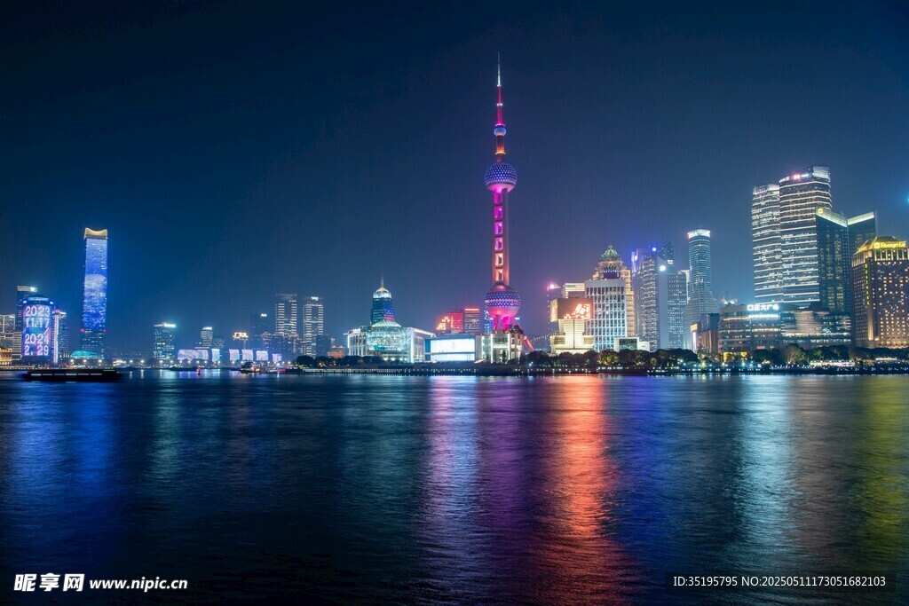 上海外滩璀璨夜景
