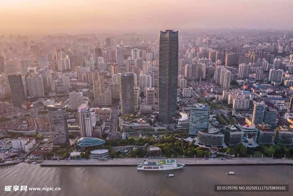 上海城市天际线壮丽景观