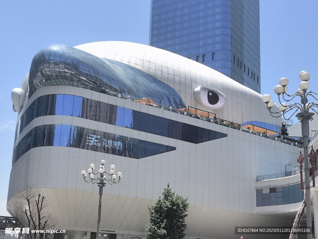 独特造型的现代建筑