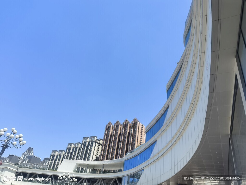 现代弧形建筑外观景观