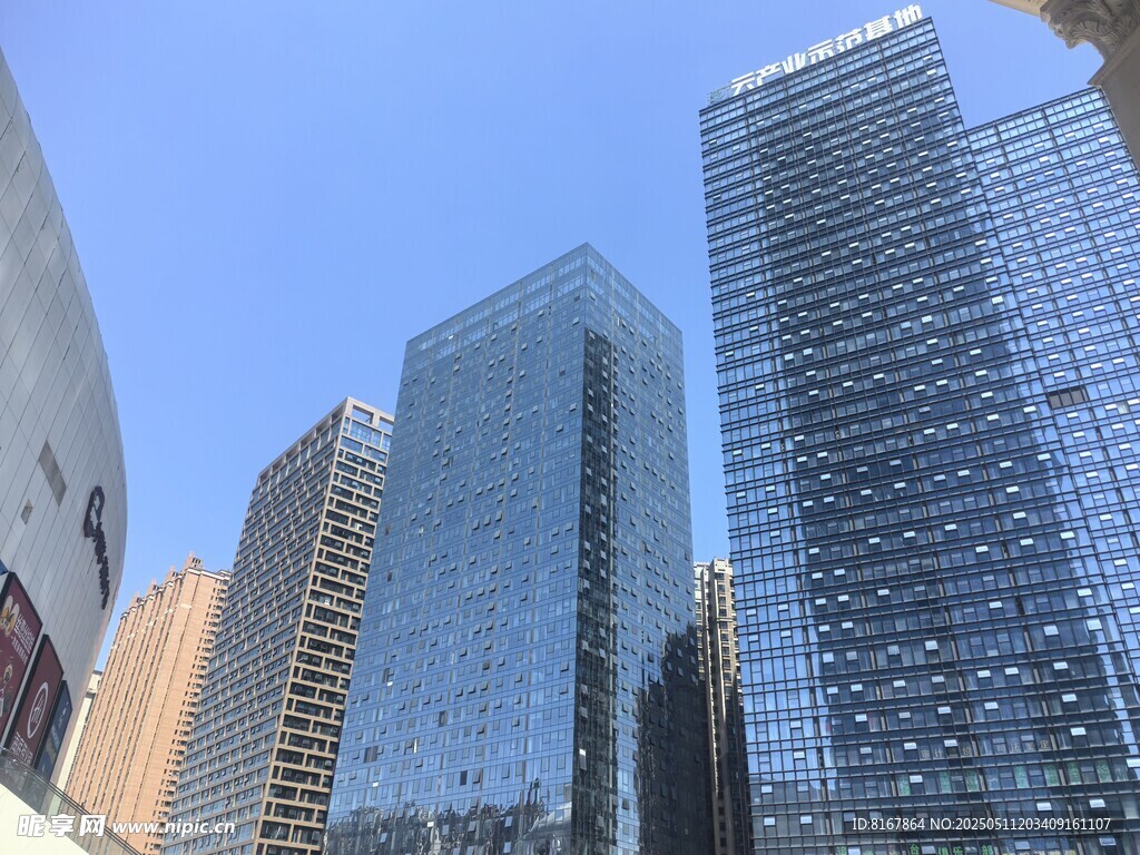 都市摩天大楼景观
