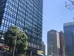 都市高楼林立的街景