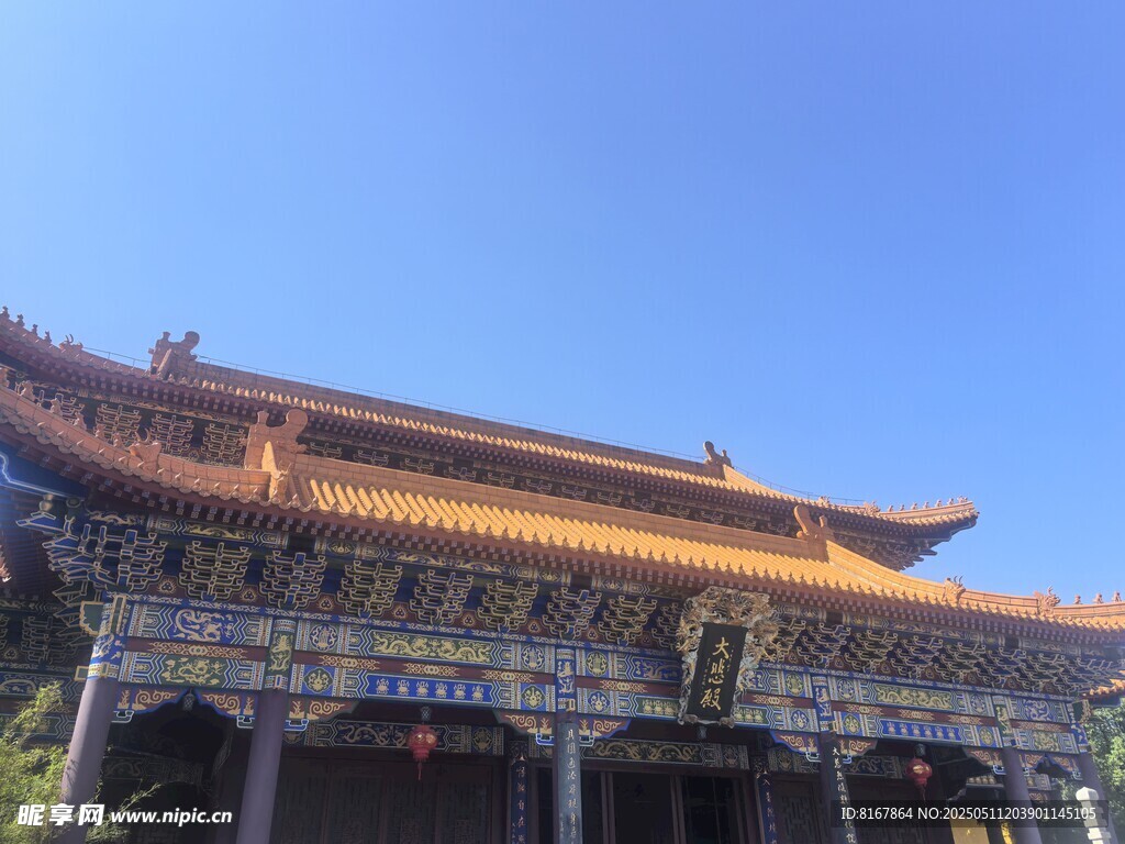 中式古建筑屋顶特写