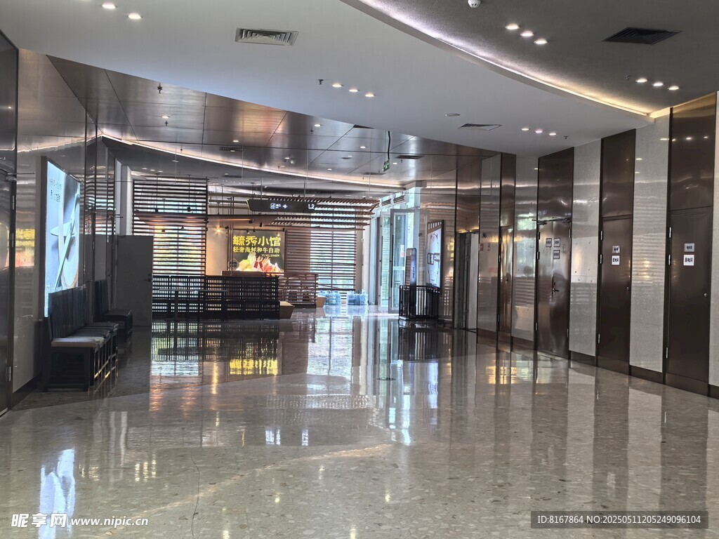 现代豪华酒店大堂空间