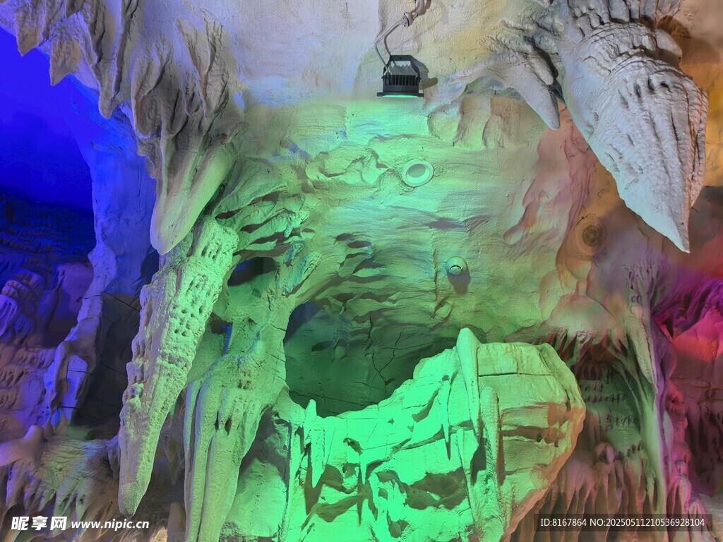奇幻洞穴景观