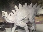 白色恐龙模型展示