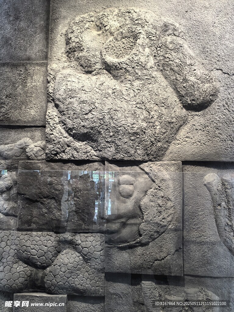 古老石雕艺术细节展示
