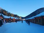 雪乡冬日热闹街景