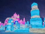 梦幻冰雪城堡夜景
