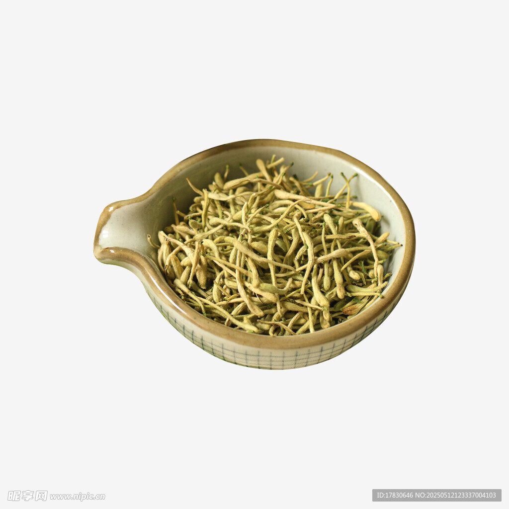 小碟盛放的金丝状茶叶
