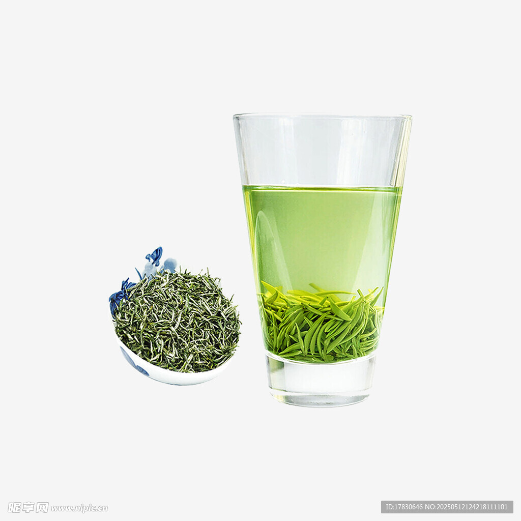 一杯清新绿茶与茶叶展示