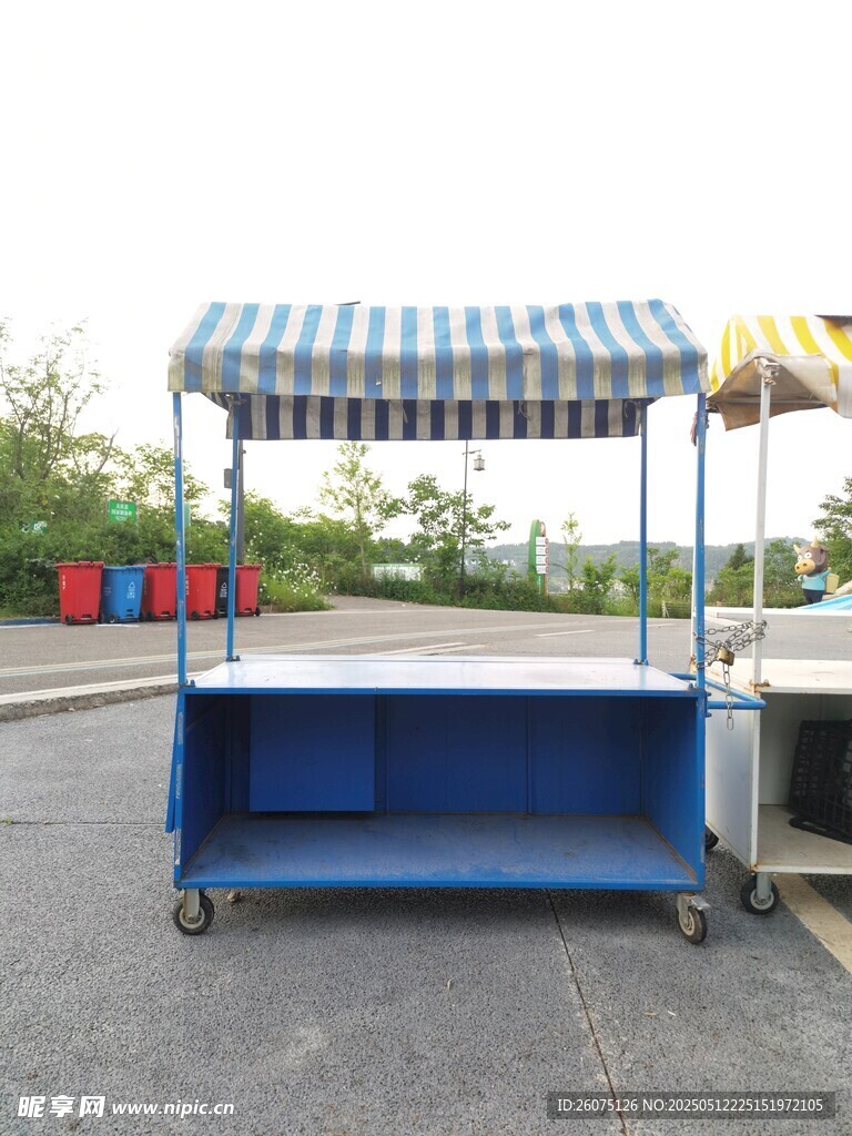 售货推车