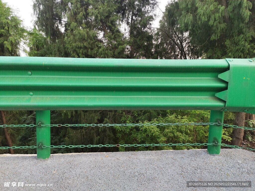 公路护栏