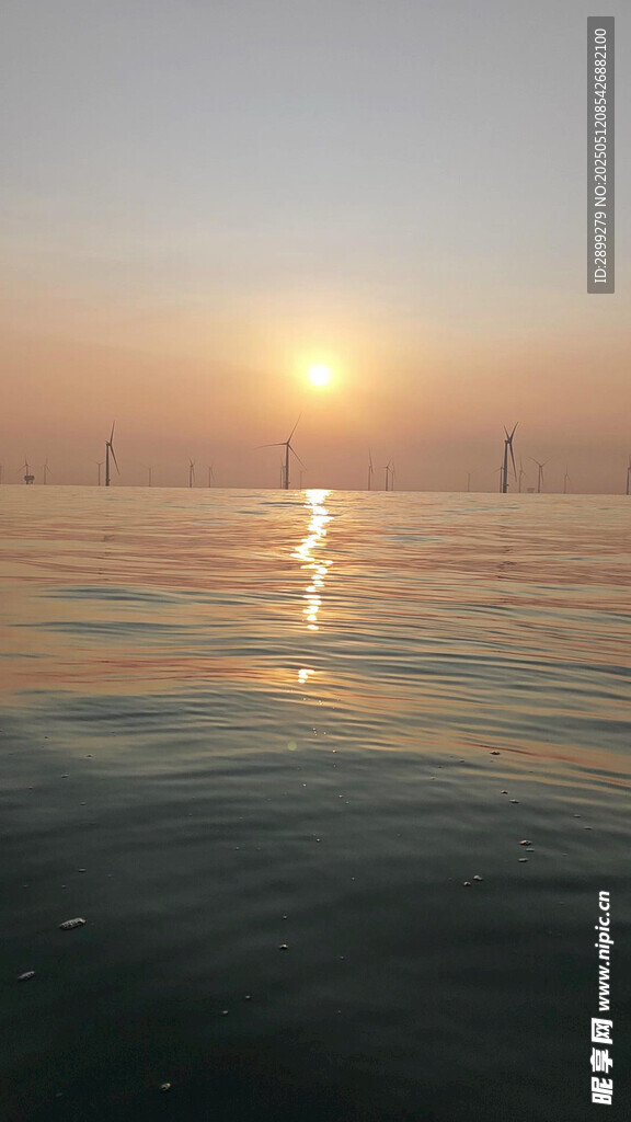 海上风车日出美景
