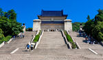 中山陵宏伟台阶与建筑景观