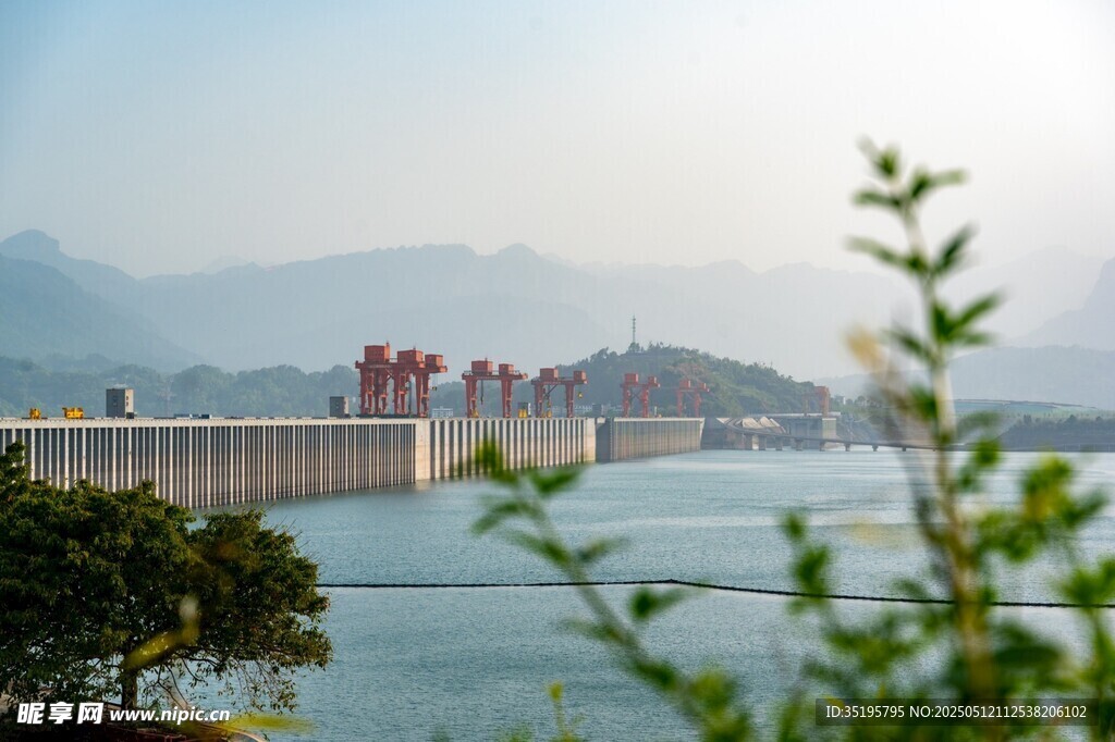 壮观三峡大坝水利工程