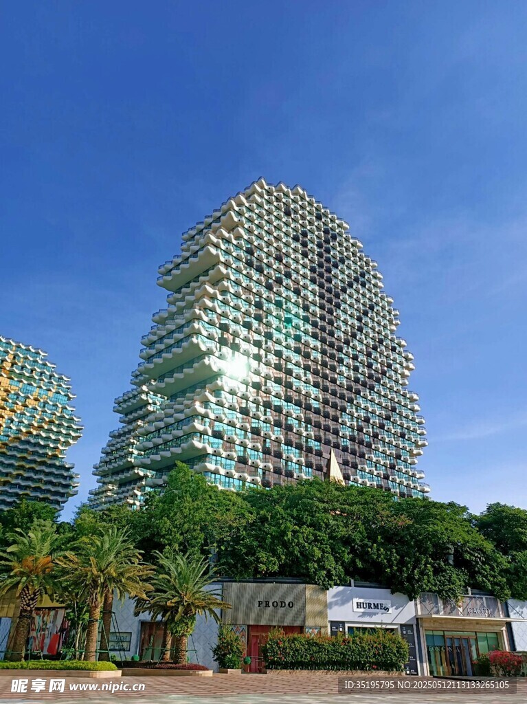 新加坡绿植覆盖的独特建筑