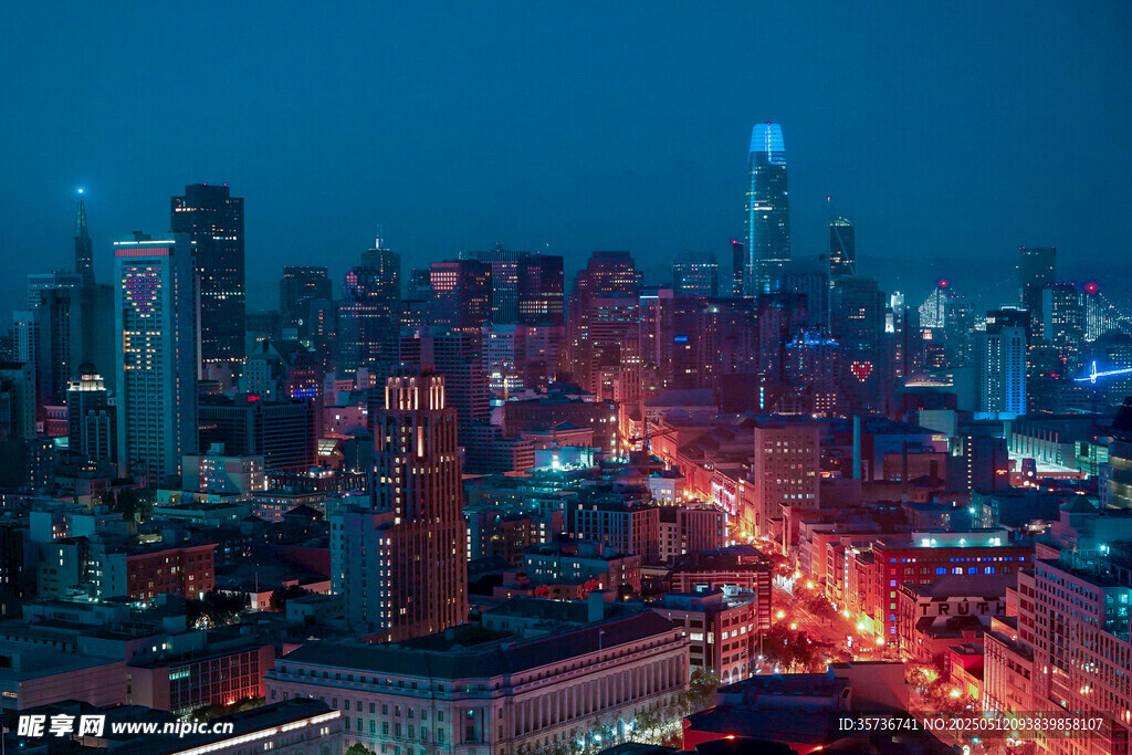 都市璀璨夜景