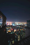城市璀璨夜景俯瞰视角