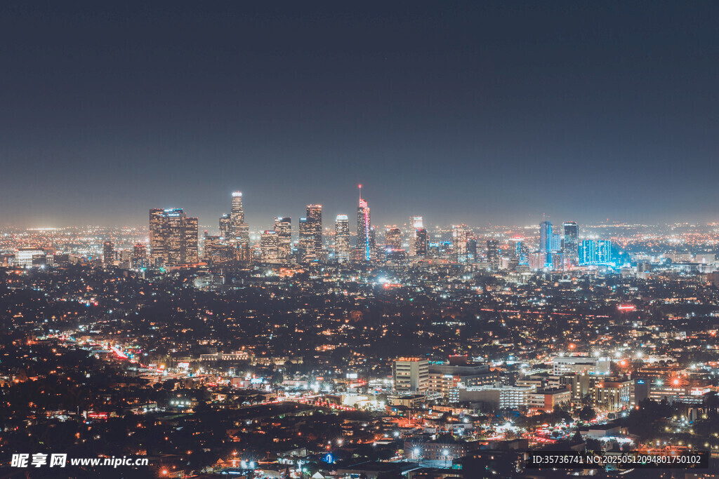 璀璨都市夜景俯瞰图