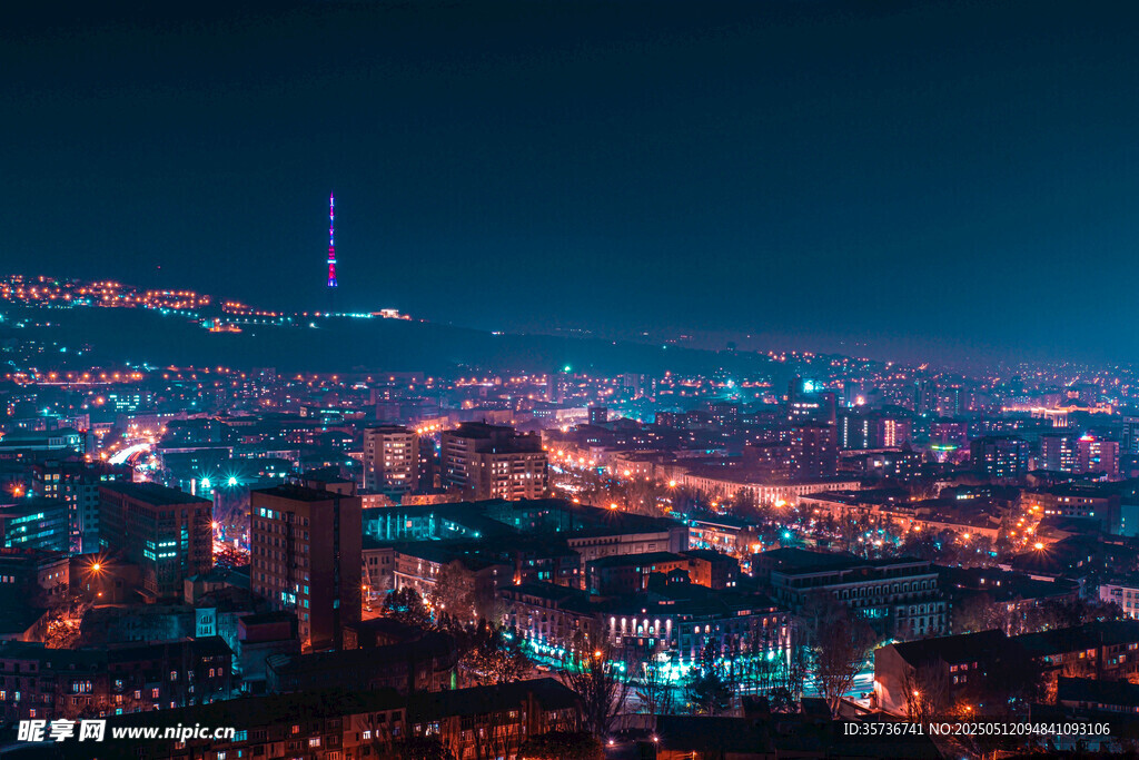 城市璀璨夜景俯瞰图