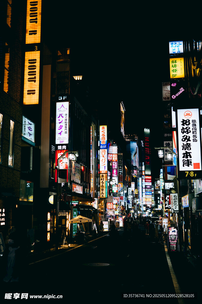 繁华都市夜景街道景象
