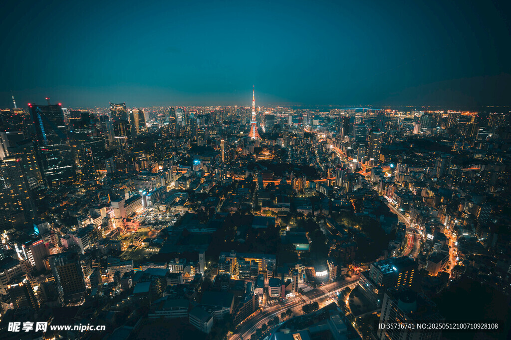 城市夜景俯瞰图