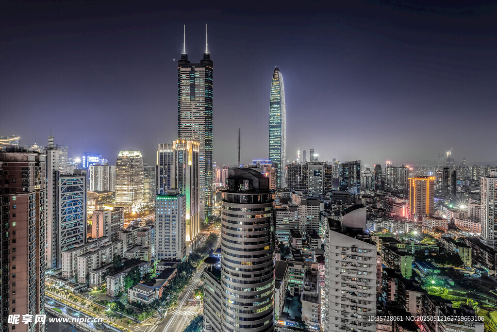 繁华都市夜景璀璨灯火