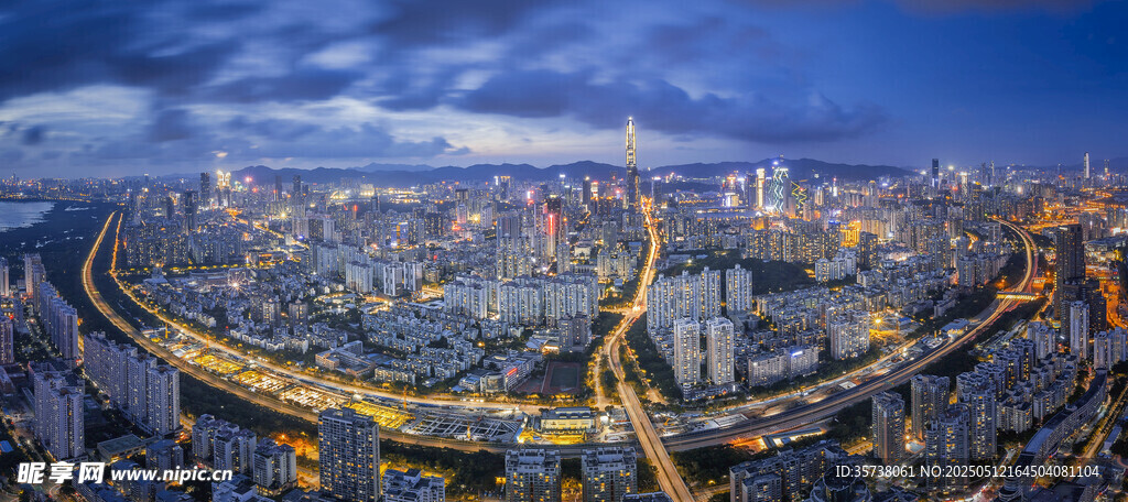 城市璀璨夜景俯瞰图