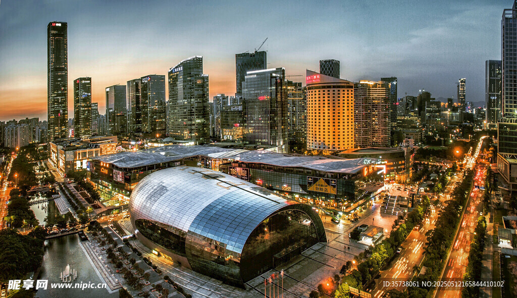城市天际线与独特建筑景观