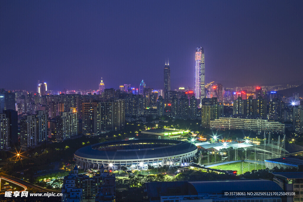 城市璀璨夜景俯瞰图