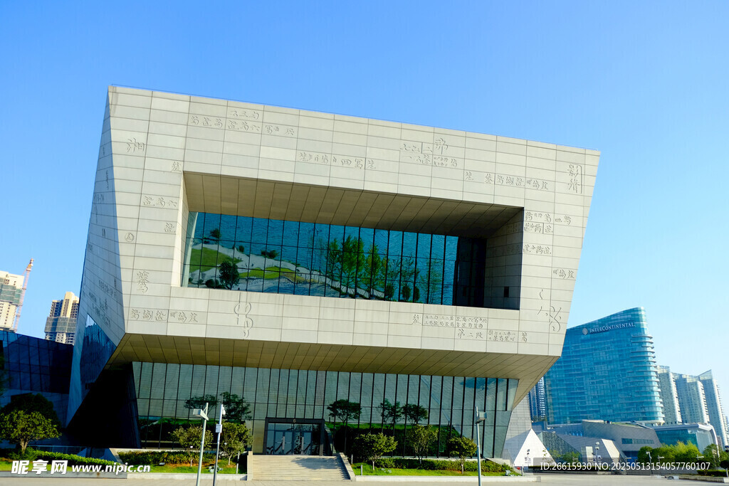 现代风格的独特建筑外观
