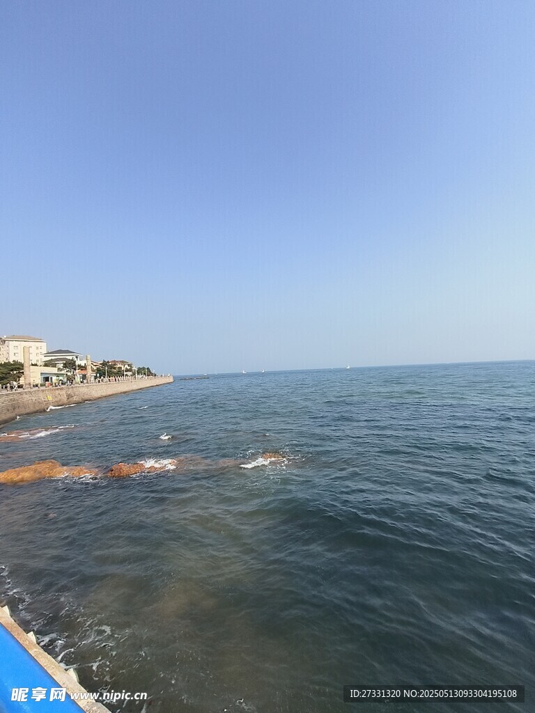海边风光 辽阔蓝色海域