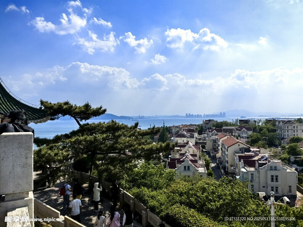 青岛俯瞰山海间的美丽景致