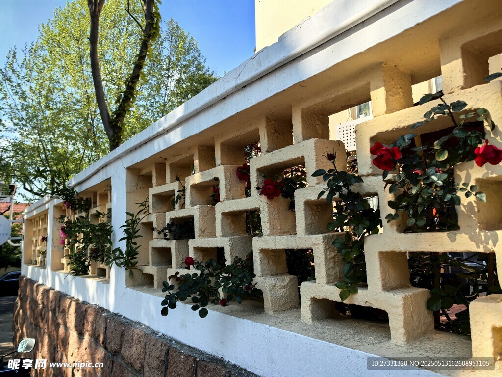 创意花架装点户外空间